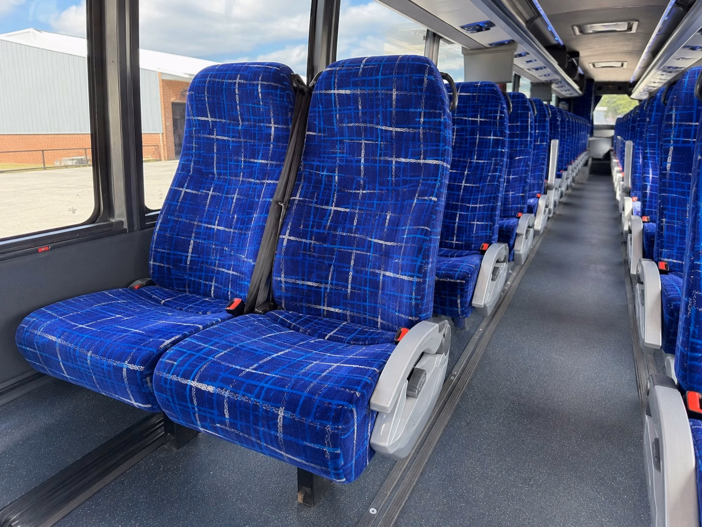 group bus rentals for ul lafayette ragin cajuns games at cajun field