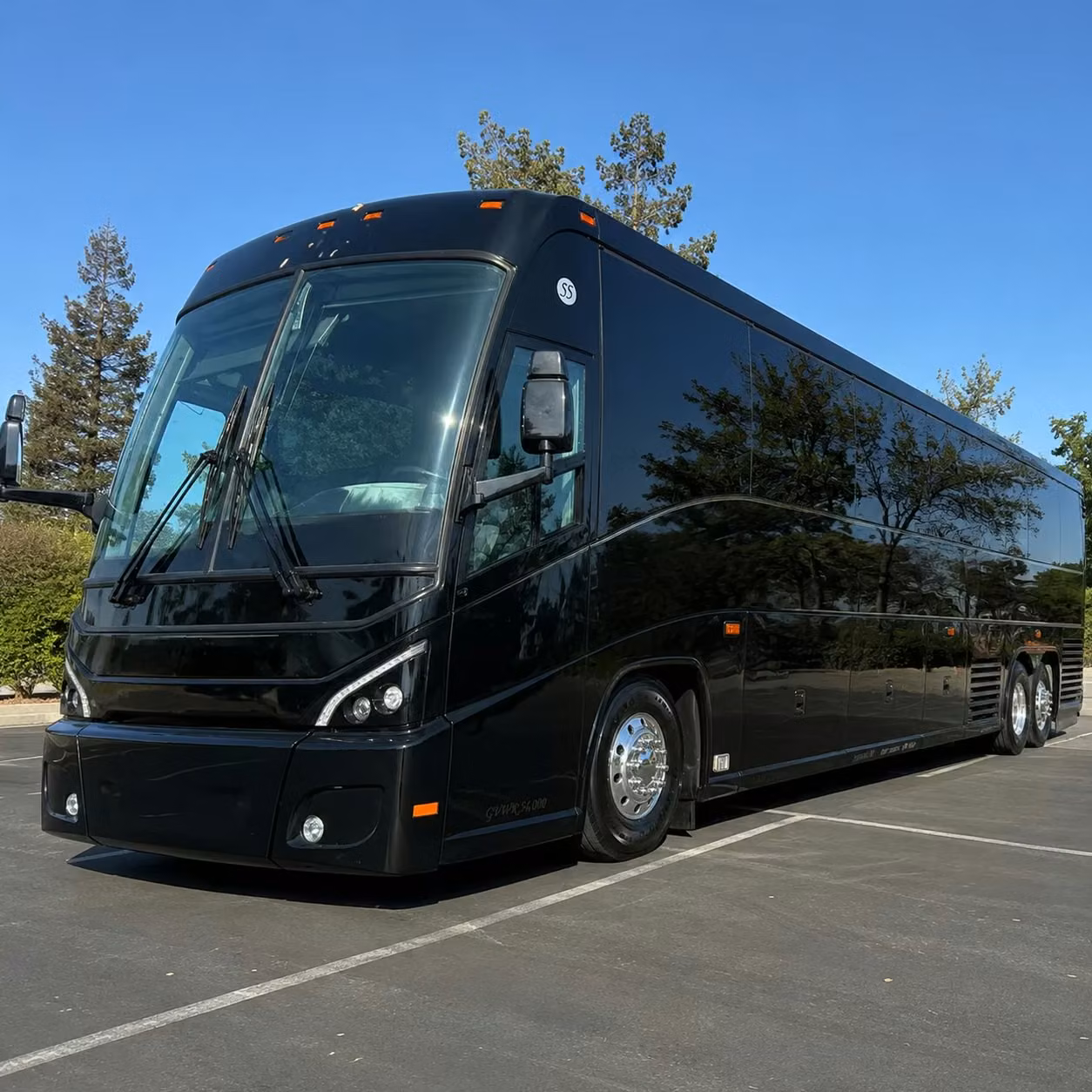 lafayette charter bus rental exterior