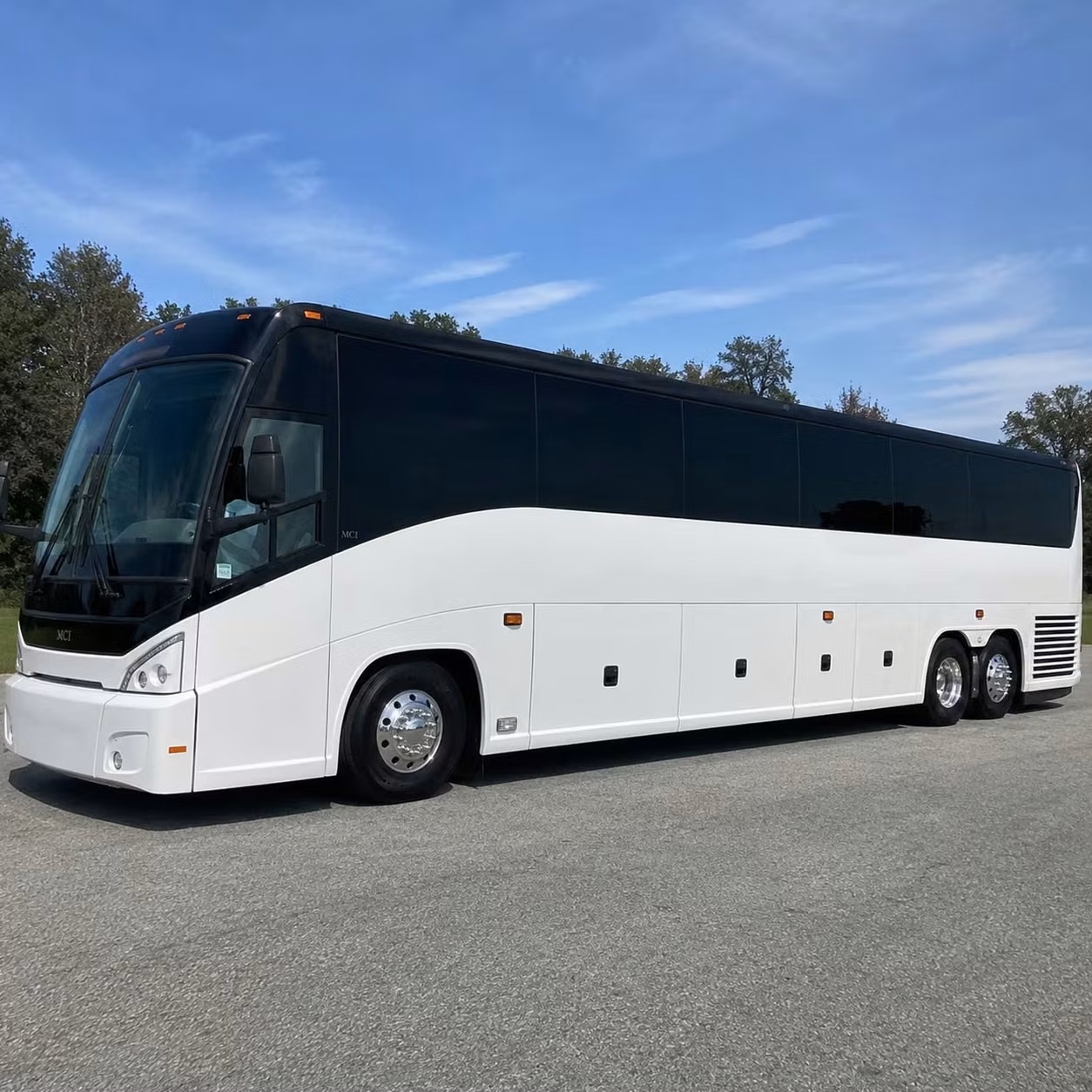 lafayette charter bus rentals for university and high school group trips