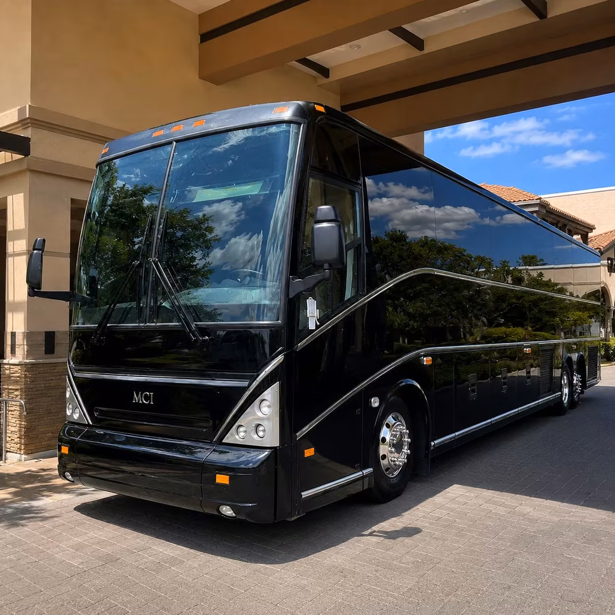 lafayette oil and gas corporate shuttle services