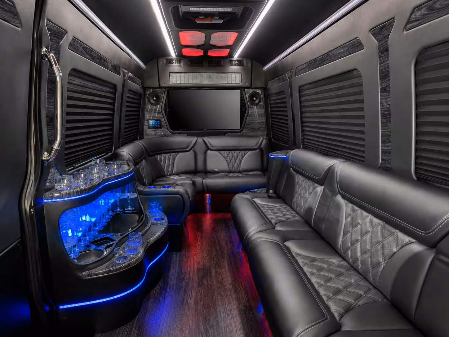 why lafayette federal and state agencies choose charterbusrentallafayettela com for group transportation