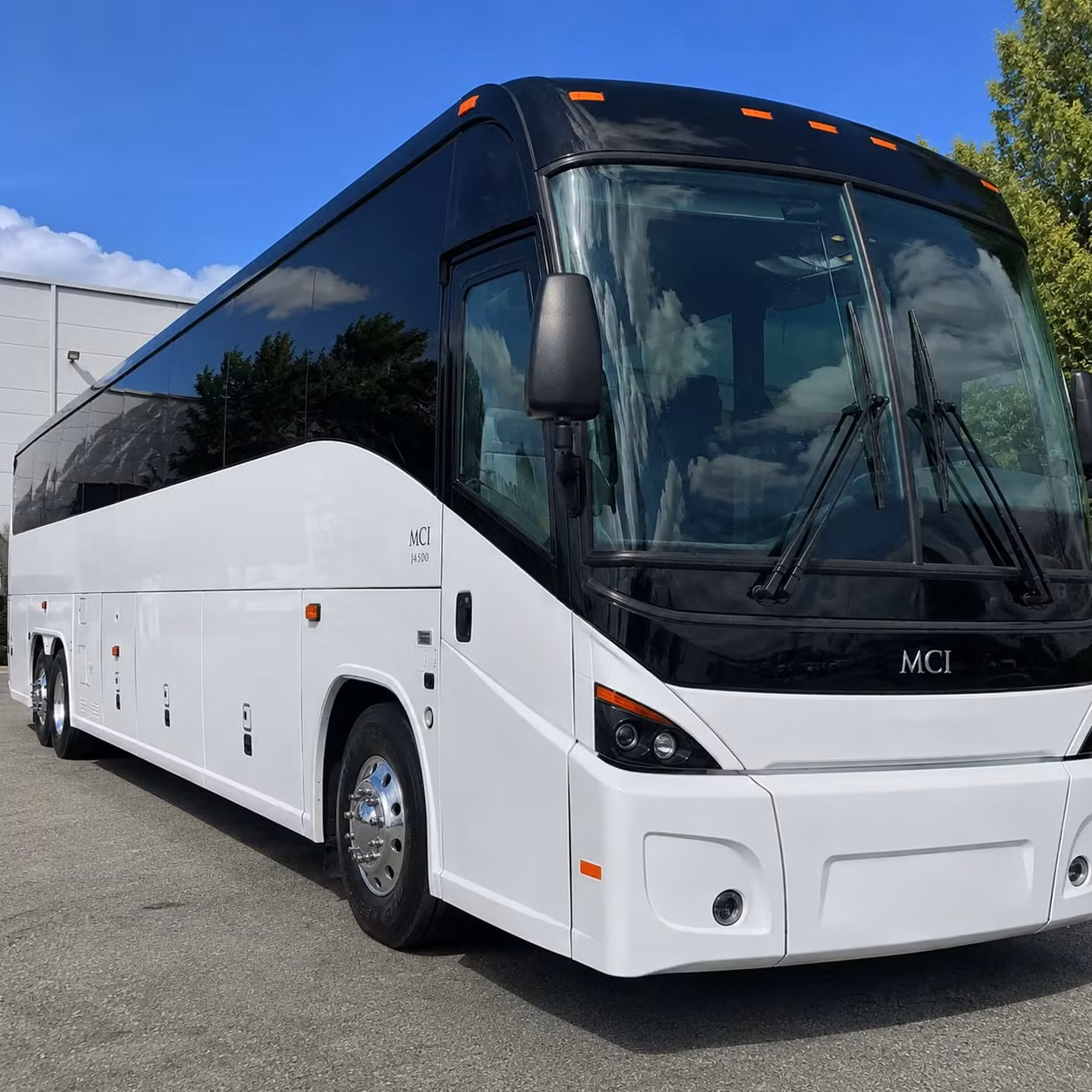 you can find and book airport transportation in lafayette and any nearby city